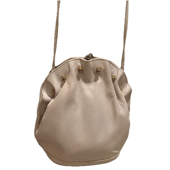 Andé Handbags - Andé Vtg Leather Bag Kiss Lock Frame White Gold Crossbody Ruffle 60s Bridal Glam